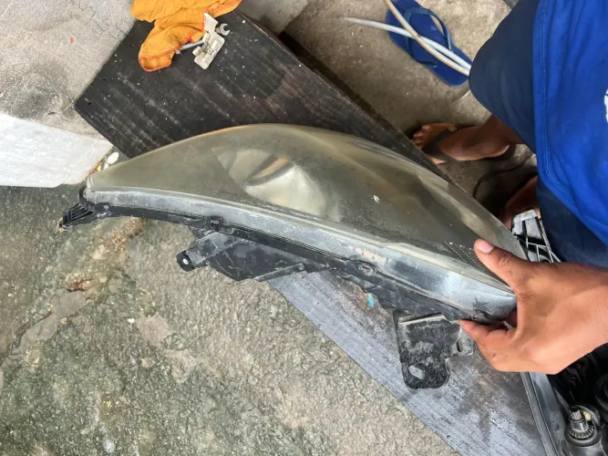 Vendo Farol Ford ka- 2015 Lado esquerdo