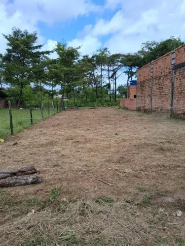 Imóvel para venda possui 300 metros quadrados em Acarajó - Bragança - PA