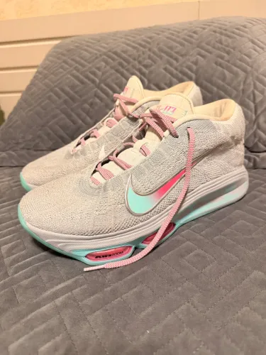 Nike GT Hustle 3 Wolf cinza 43