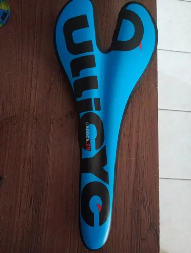 Celim Ullicyc modelo ZD128 Fibra de Carbono
