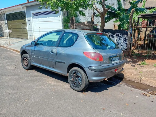 Peugeot 206 Selection/ Sensation 1.0 16V 3P 2004