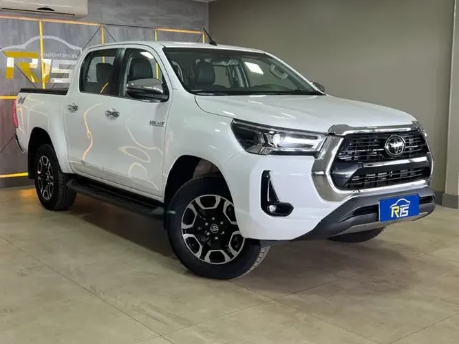 Toyota Hilux CD SRX 4X4 2.8 TDI 16V Diesel Aut. 2021