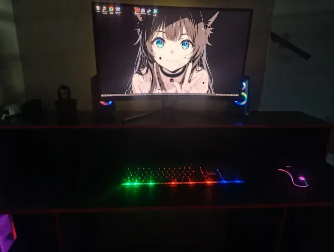 Vendo Pc gamer completo+ monitor+ mesa