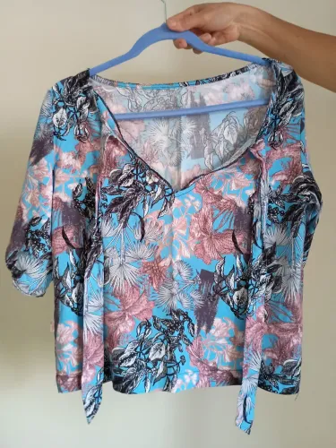 Blusa Tam M nova 