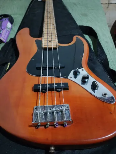 Kit Completo Baixo Michael Jazz Bass + Pedaleira M-Vave Cube Baby Bass +Cabo Ninja p10 3m