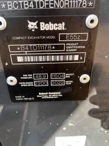 Mini escavadeira e55