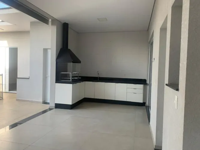 CASA TERREA COM 3 SUITES E PISCINA NO CONDOMINIO DONA LUCILLA EM INDAIATUBA SP