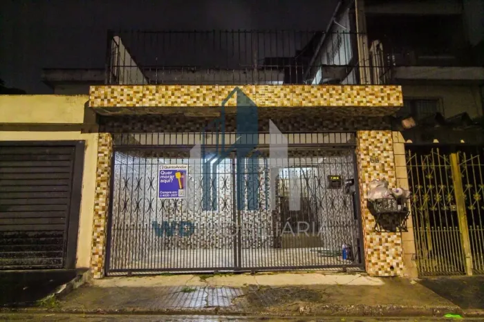 Casa à venda no bairro Vila Carmosina - São Paulo/SP