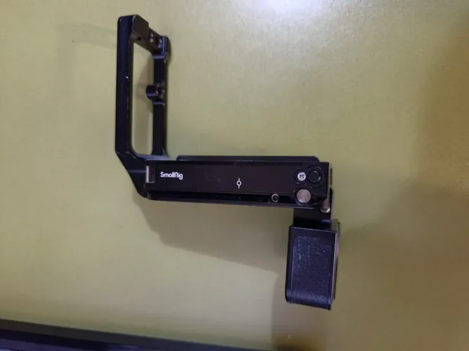 L BRACKET para Sony A7III Smallrig
