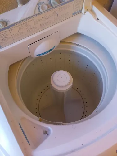 Vendo uma máquina de lavar Consul 8 litros turbo econômica