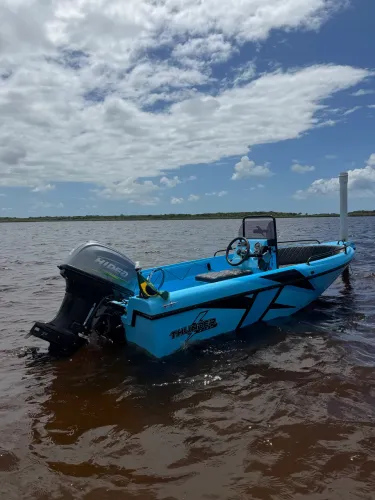 Lancha com motor 40hp e carreta completa!