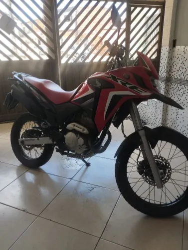 Vendo ou troco moto de menor valor