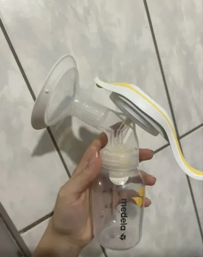 Extratora de leite materno Medela Harmony