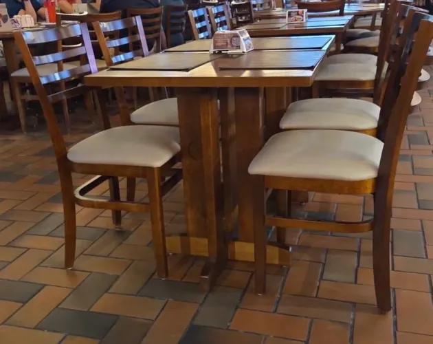 Mesas para restaurante e hotel Franco Bachot
