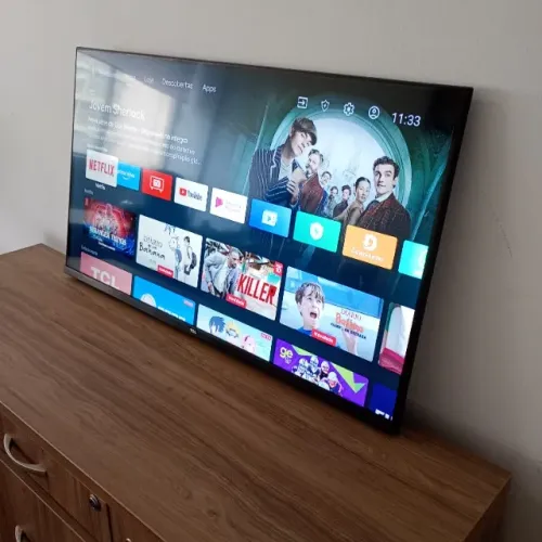 TV smart da TCL - tela 40, full HD, novíssima