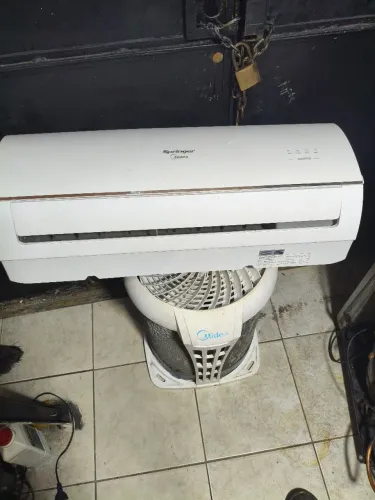 Ar Springer Midea airvolution