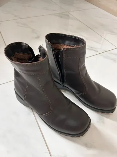 Bota Fiero de couro forrada com lã de carneiro