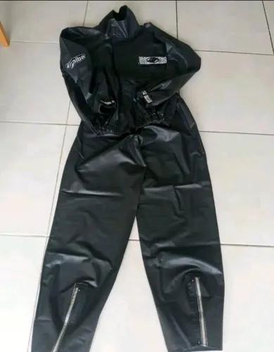 CAPA DE CHUVA MOTOQUEIRO ALBA TAMANHO M - EM PERFEITO ESTADO
