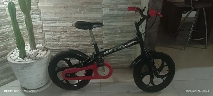 Bicleta Caloi aro 16 Hot Wheels