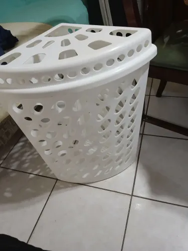 Cesto de roupas