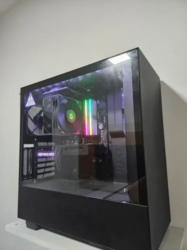 PC gamer, vendo ou troco em iphone + torna