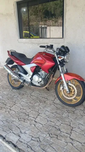 VENDE-SE MOTO