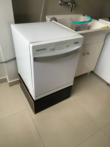 Vendo lava-louça Brastemp 8 serviço