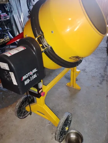 Vendo betoneira MOTOMIL 150 litros 