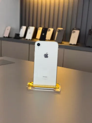 iPhone XR 64 gigas usado