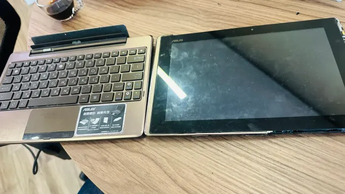 Netbook asus tela removível (só pra aproveitar peças)