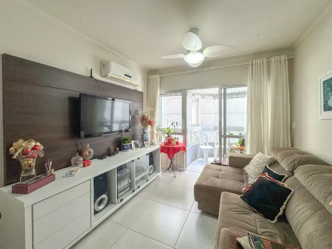 Apartamento para Venda em Florianópolis, Centro, 3 dormitórios, 1 suíte, 1 banheiro, 1 vag