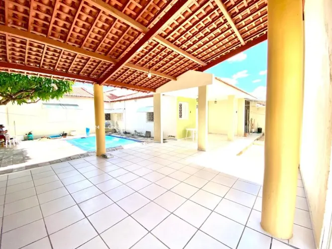 CASA EM ASSÚ NA COHAB 4/4 286m2 ASSÚ/RN