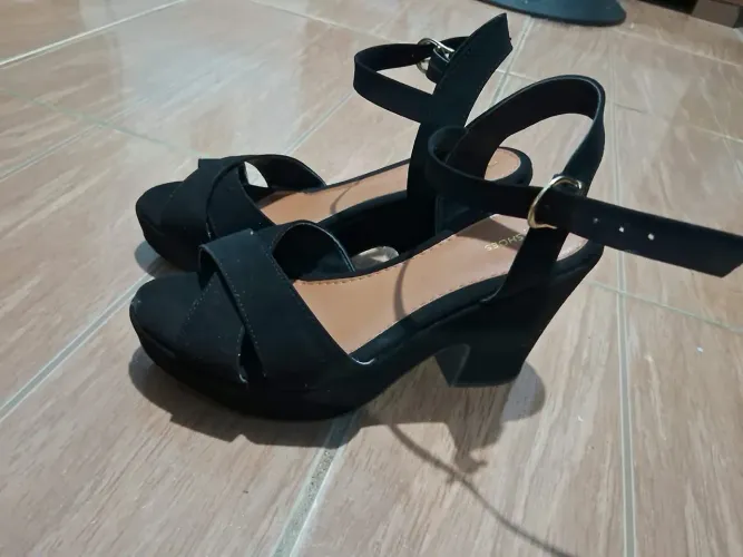 Salto boneca plataforma ou salto Mery Jane