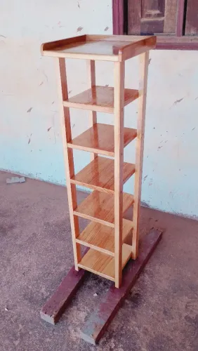 Sapateiras nova de fábrica. Envernizada. Faz entrega. Nova para 7 pares
