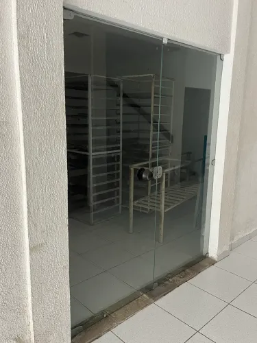 Vendo porta de vidro