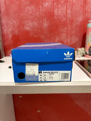 Adidas slip on n38