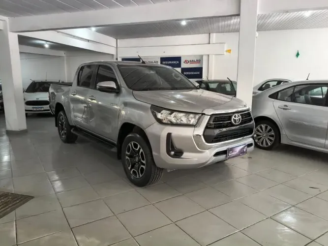 Toyota Hilux CD SRV 4X4 2.8 TDI Diesel Aut. 2024