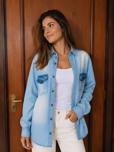 CAMISA JEANS UNISSEX tam M (Item de Brechó)