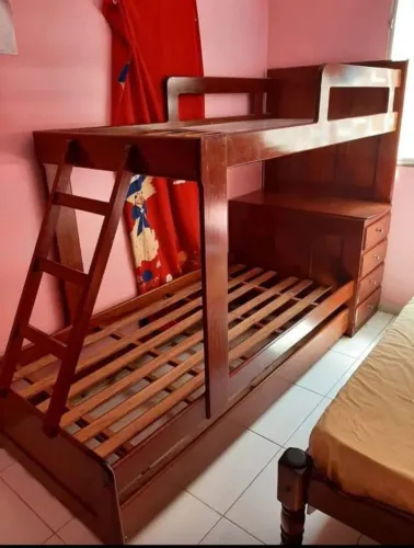 triliche com cômoda em madeira maciça de lei 
