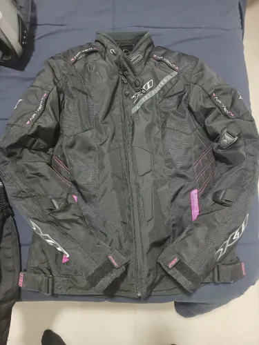 Jaqueta X11 Feminina Air Vent G - Completa com Proteções - Excelente Estado