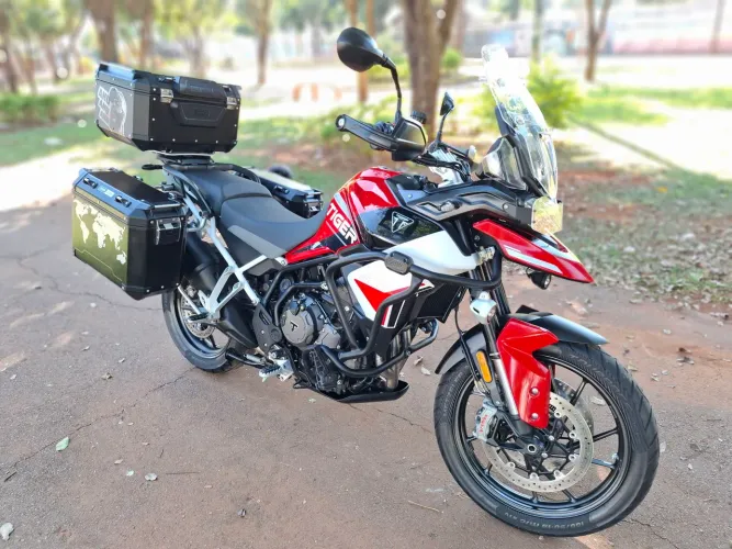 TIGER 900 GT PRO Aragon(Ed. Esp.) SUPER NOVA, SEM DETALHES,  COM ACESSÓRIOS. 