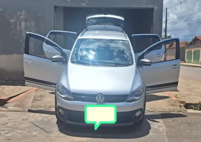 Volkswagen Crossfox 1.6 MI Total Flex 8V 5P 2012