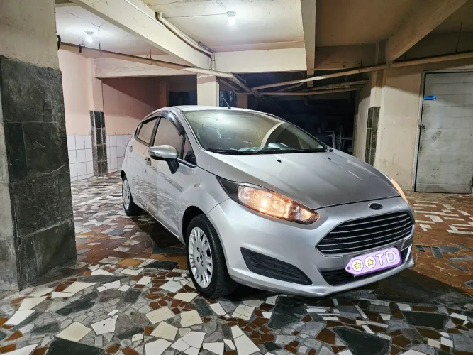 Ford Fiesta SE 1.6 16V Flex 5P 2017