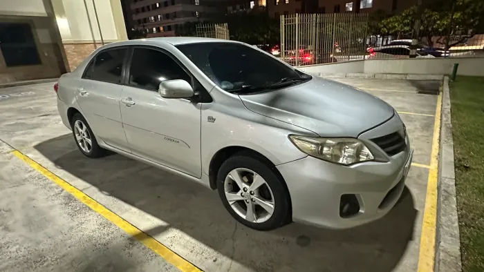 Toyota Corolla XEI 2.0 Flex 16V Aut. 2012