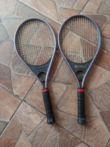 Raquete de Tênis Vintage MacGregor - Raridade para Colecionadores e Decoração