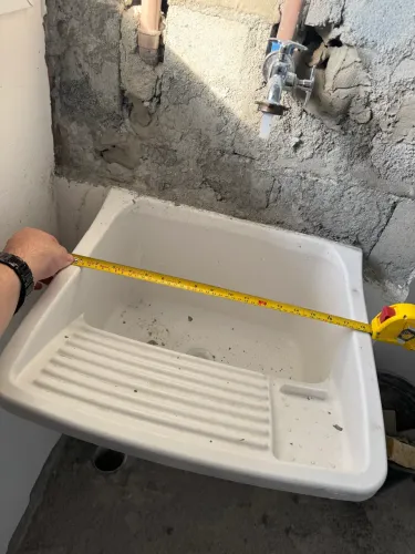 Tanque de Plástico para Lavanderia 22,5L