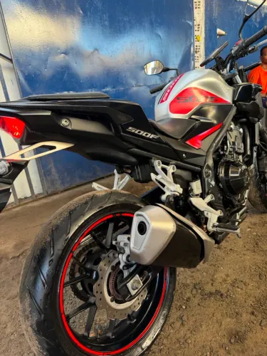 Moto CB500F semi nova