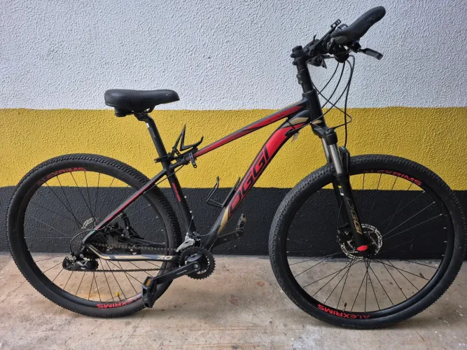 BICICLETA MTB OGGI 29 BW 7.0 SHIMANO<br><br><br><br><br><br><br><br><br>BICICLETA MTB OGGI 29 BW 7.0 SHIMANO CUES 9V