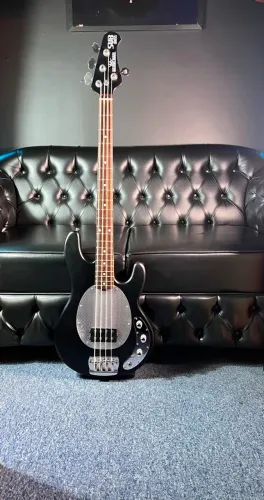 Baixo Music Man Sub 2004