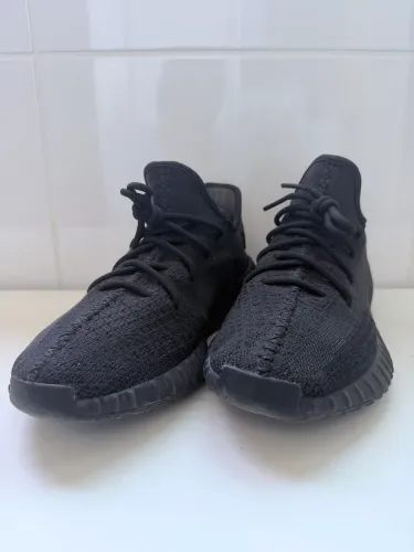 Tênis Yeezy Onyx Preto 45